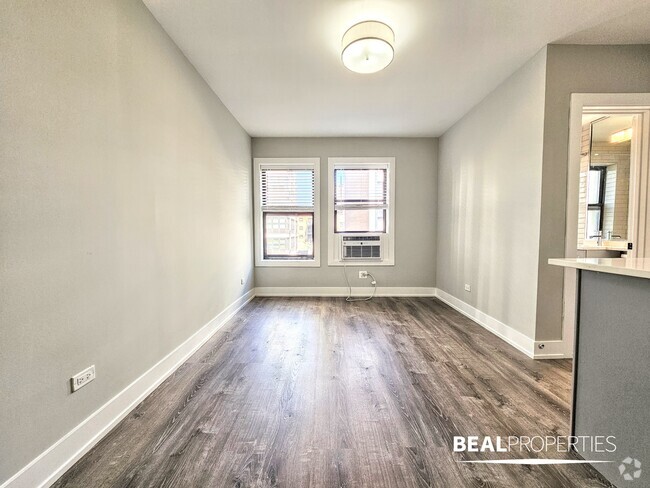 Building Photo - 505 W Belmont Ave Unit Studio Rental