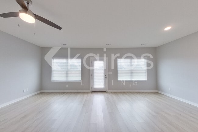 Photo - 6103 Stonewater Ct