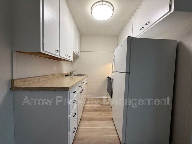 Photo - 141 N 4th St