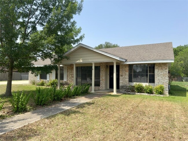 Photo - 821 Guadalupe St