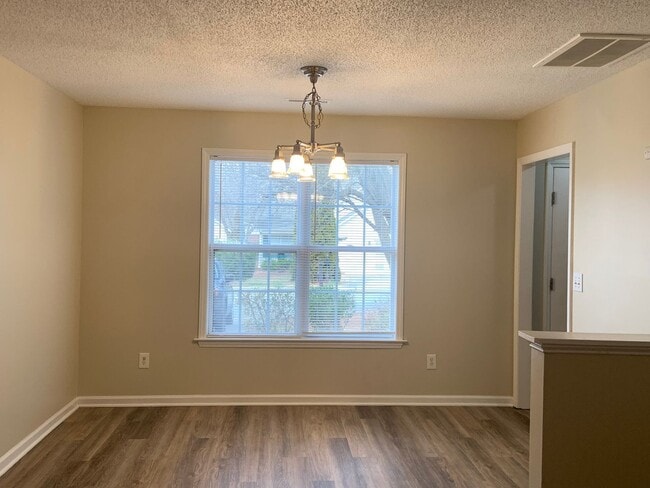 Photo - 3 BR House convenient to Hwy 29