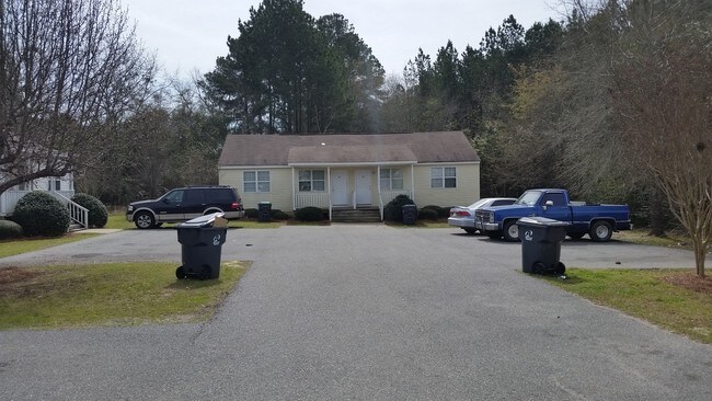 Photo - Deer Run Apartments