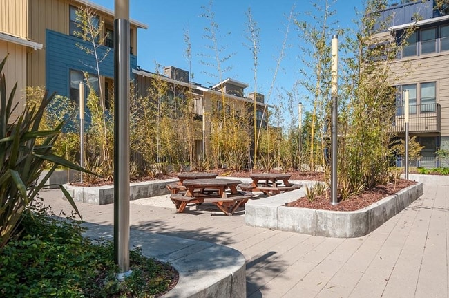 Building Photo - 838 Altaire Walk