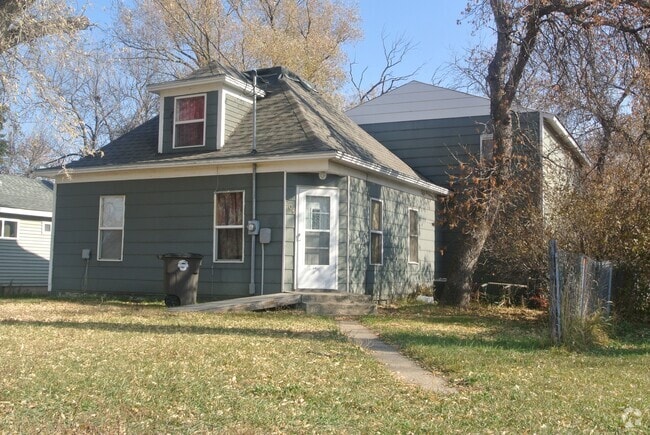 Building Photo - 3 Bedroom House in Velva, ND!
