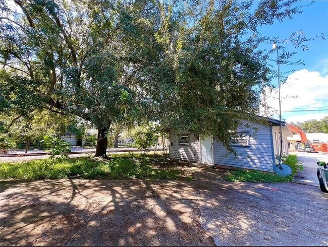 Backyard - 301 N Westmoreland Dr