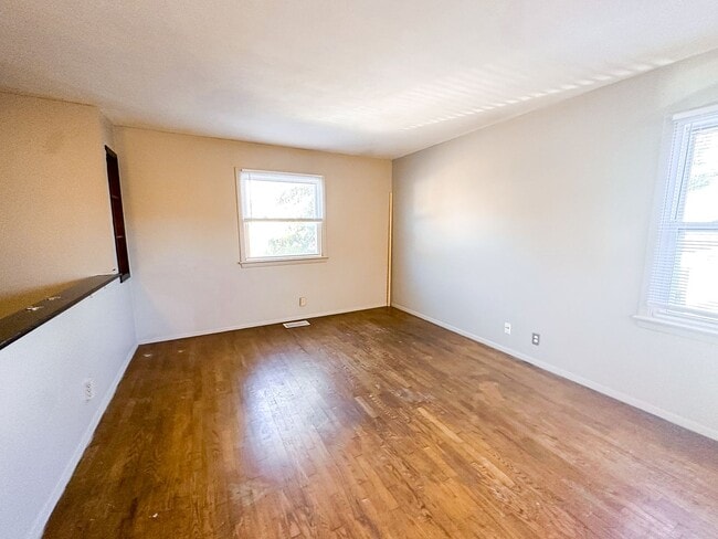 Photo - 8415 E 34th St