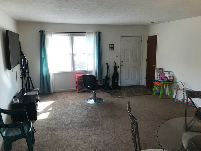 Photo - 115-117 Dement St Unit Dement St 117