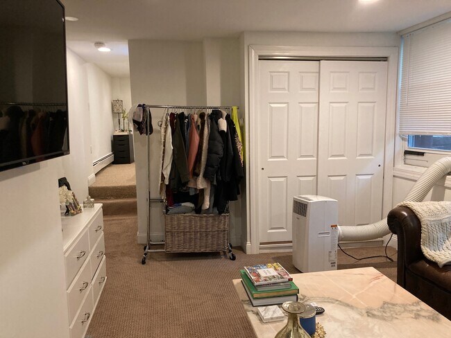 Photo - 59 Pinckney St Unidad B