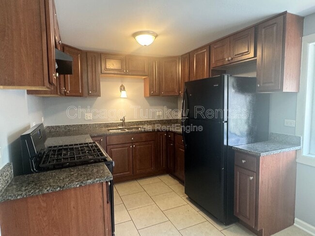 Photo - 43 N Walnut Ln