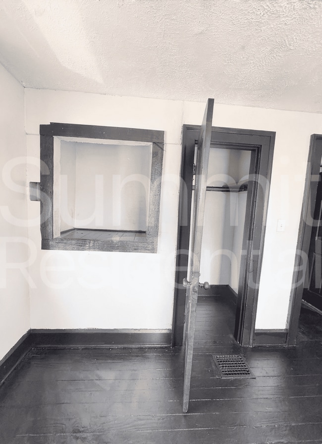 Photo - 4 Bedroom House for Rent