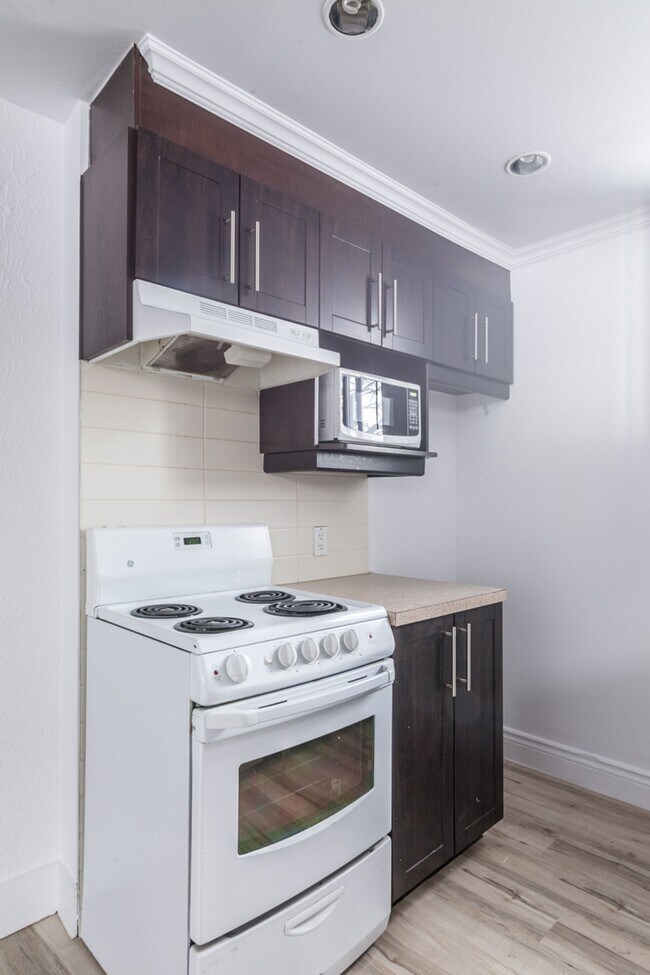 Photo - 3010 Av. Van Horne Unit 3