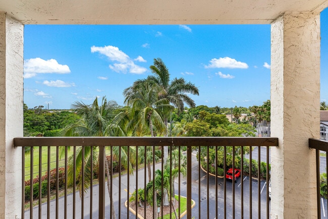 Photo - 701 NW 19th St Condo Unit 501