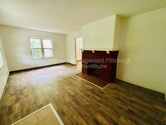 Photo - 1721 Scott St