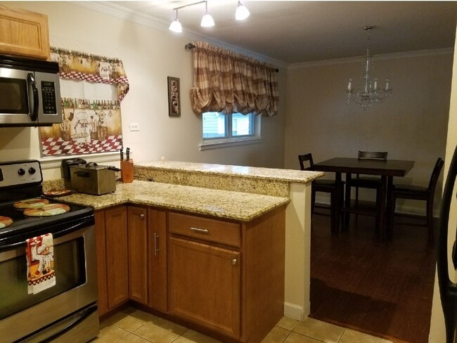 Photo - 4204 Maplewood Ct