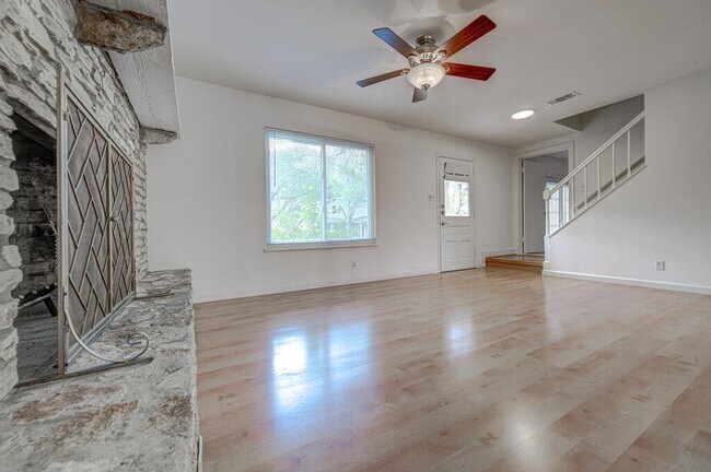 Photo - 1508 Grayford Dr