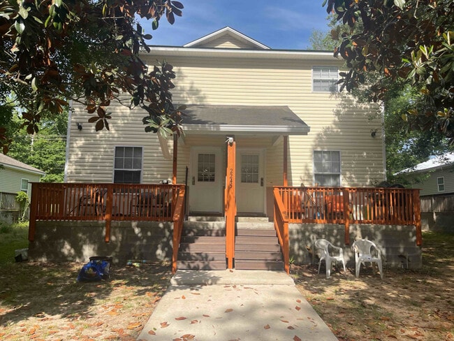 Photo - 2245 S Meridian St Unit 2