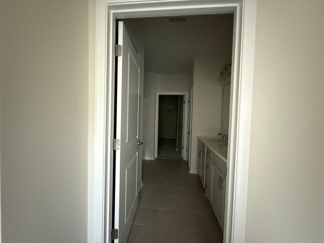 Photo - 125 High St Unidad CR