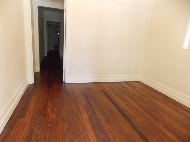 Photo - 856-860 32nd St Unit 858