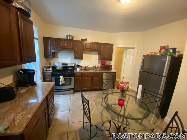 Photo - 1085 Dorchester Ave Unidad 2