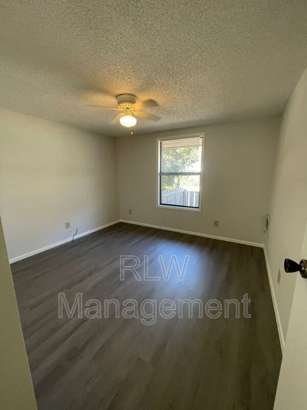 Photo - 611 Mt Homer Rd Unit Apt 47