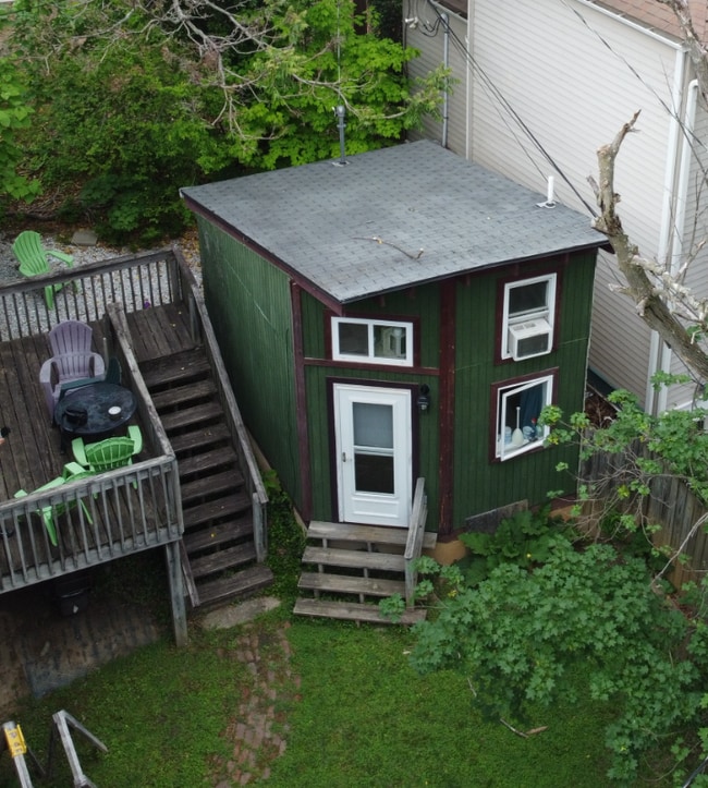 Photo - 16b Ravenscroft Dr