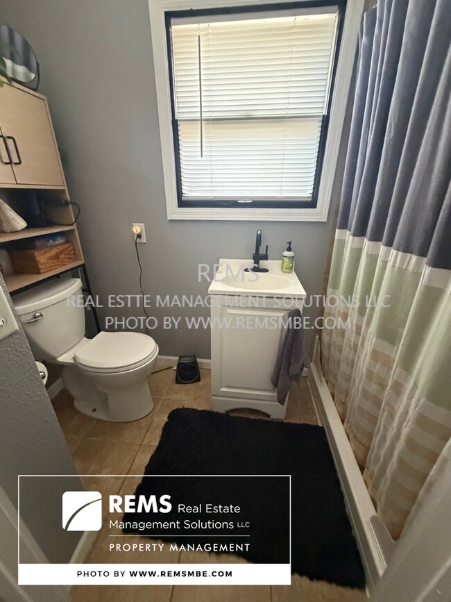 813 Williamson St Unit 3