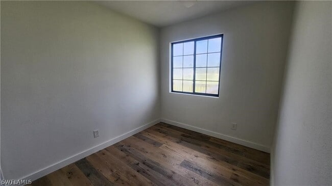 Photo - 3820 20th St W