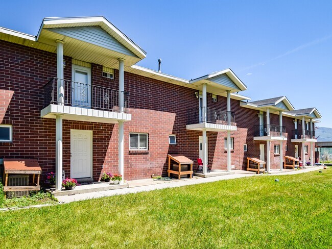 60 N Center St Unit 3