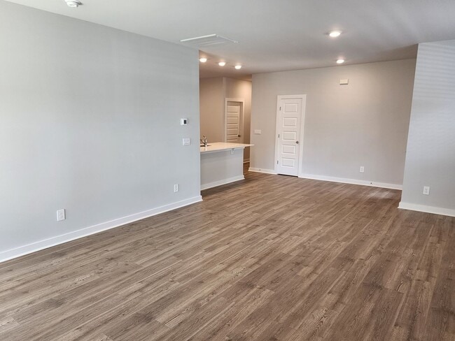 Photo - 2021 Holmesburg Private Cir