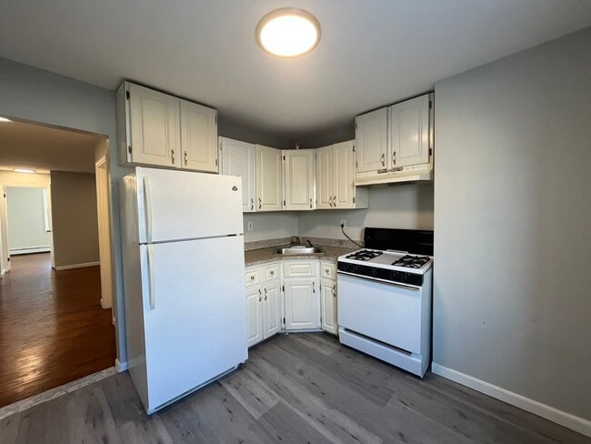 Photo - 186 Lembeck Ave Unit 1L