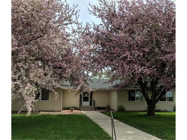 Photo - 310 8th St Townhome