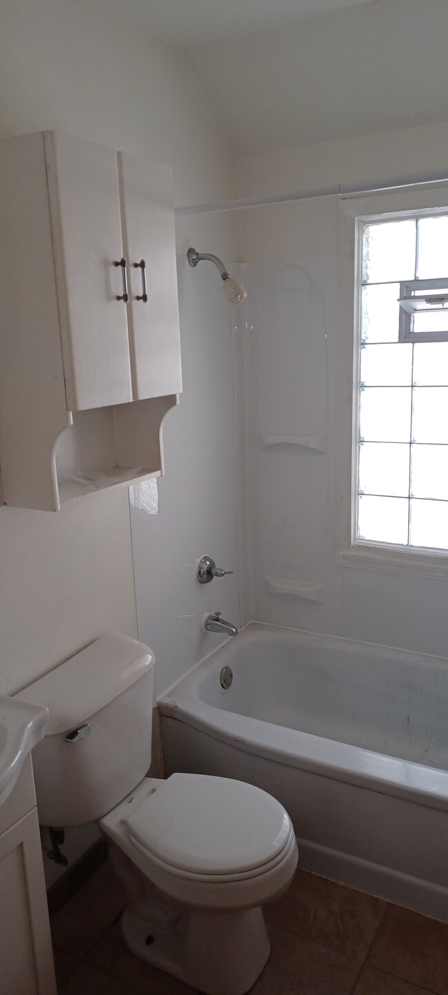 Photo - 9219 W Adler St Unidad 9219A