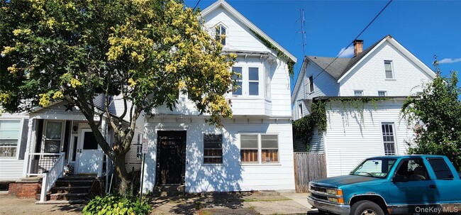 Building Photo - 40 King St Unit 2