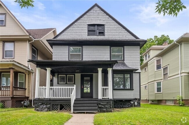 Building Photo - 117 Kenwood Ave Rental