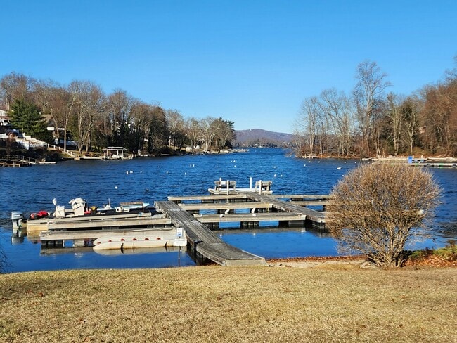 Photo - 6 Indian Ave