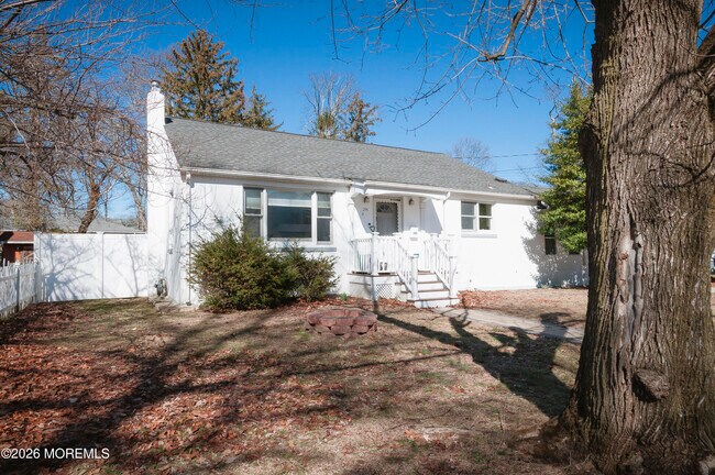 295 Roosevelt Ave
