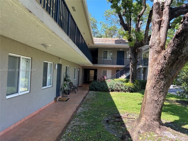 Photo - 1111 SW 4th St Unit 6