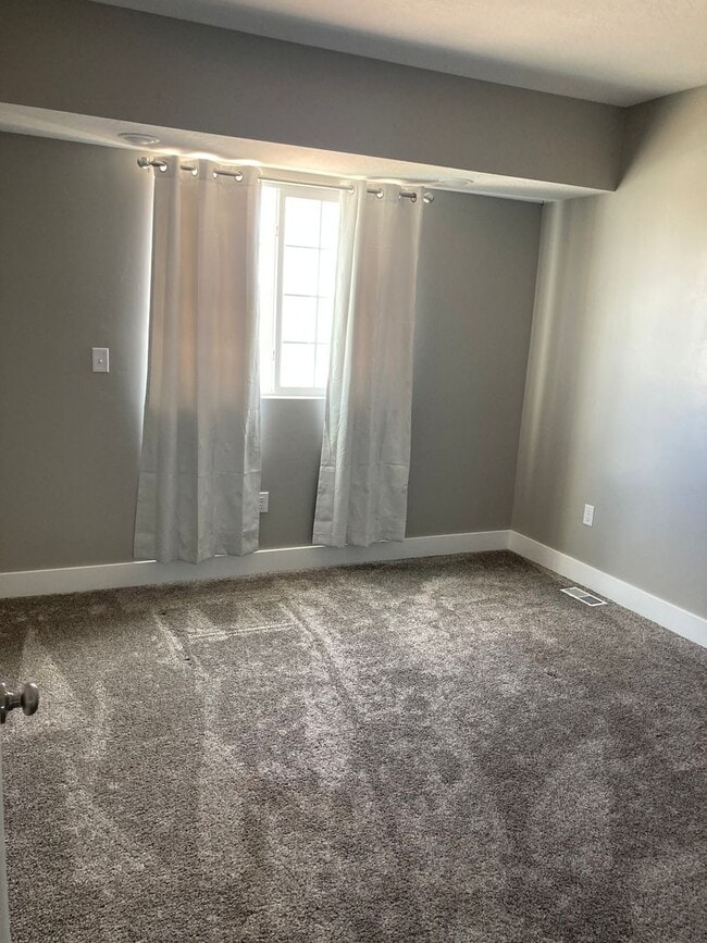 Photo - Room 1 Unidad 1