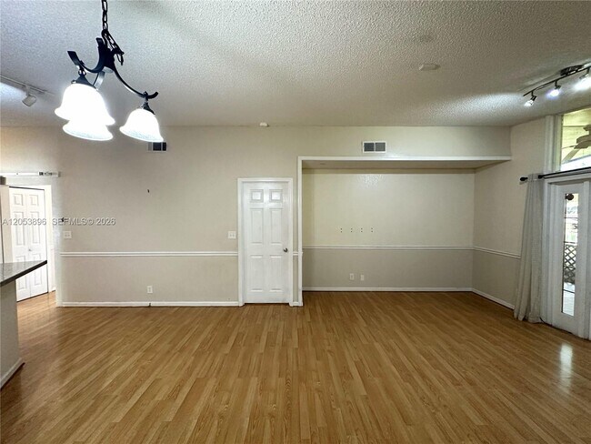 Photo - 11703 Timbers Way
