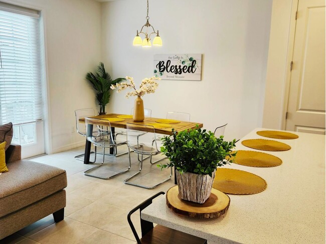 Photo - 827 Longboat Dr