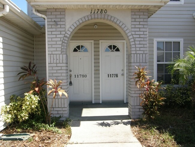 Photo - Multi Generation Rental Home centrally loc...