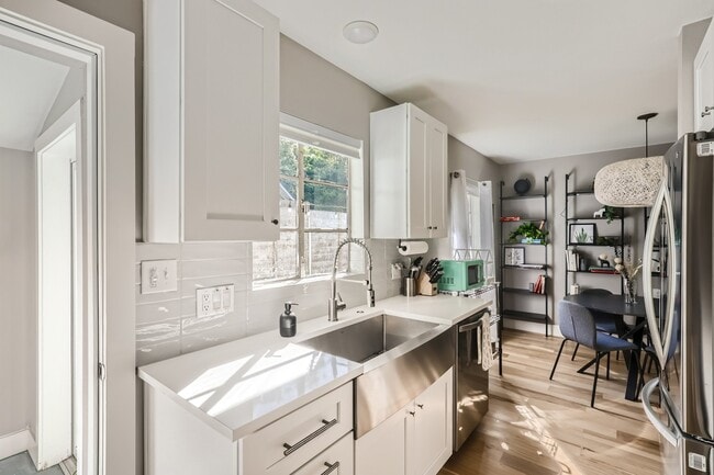 Photo - 408 Hammack Dr