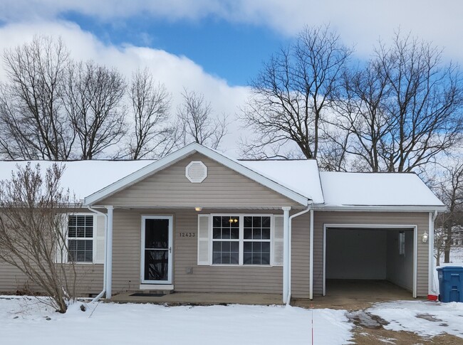 Photo - 12433 Oakridge Dr Townhome