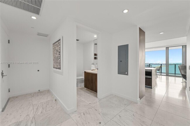 Photo - 3131 NE 7th Ave Unit 3601