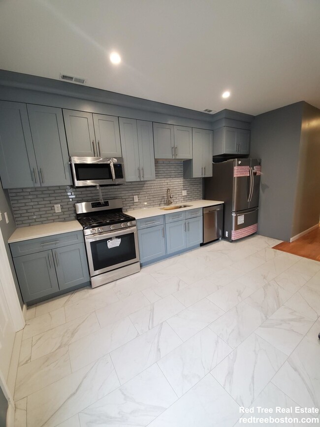 Building Photo - 296 Brookline St Rental