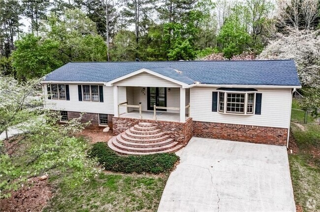 Building Photo - 770 Pine Lake Dr NW Rental