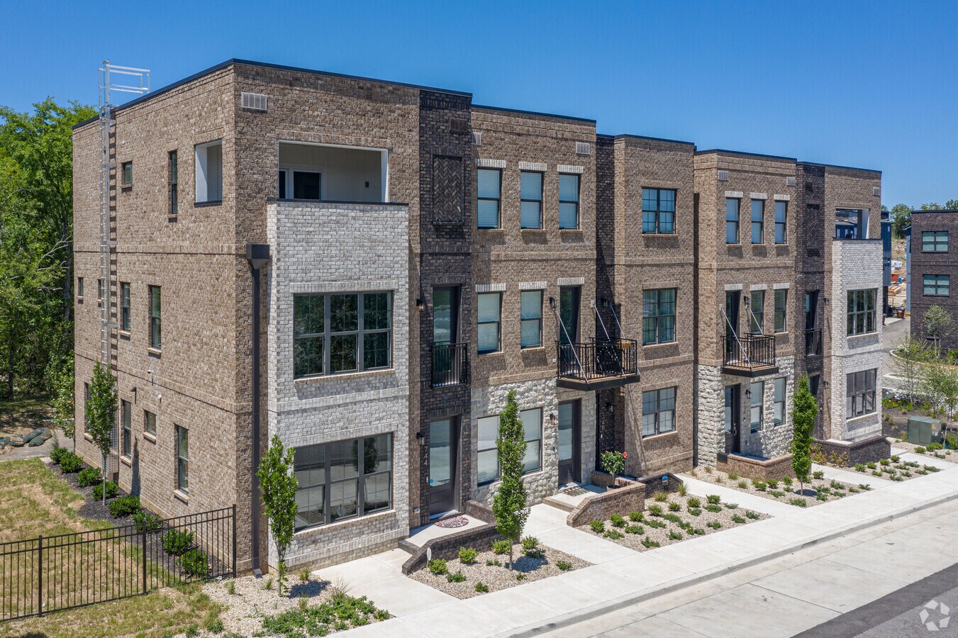 Photo - The Brownstones at Creative Way Villages