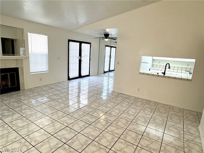 Building Photo - 5064 Jeffreys St Unit 201