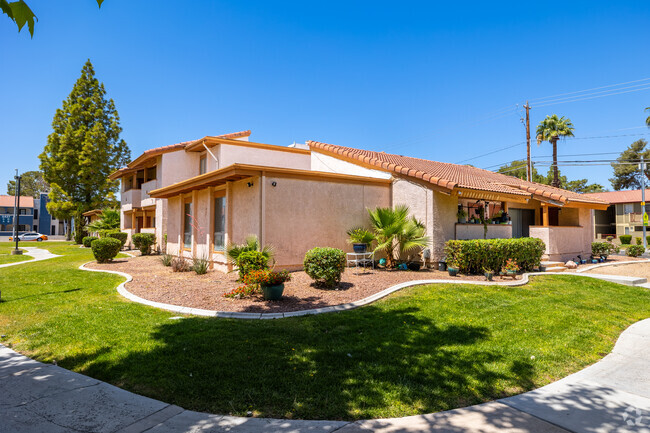 Photo - Sunscape Condominiums