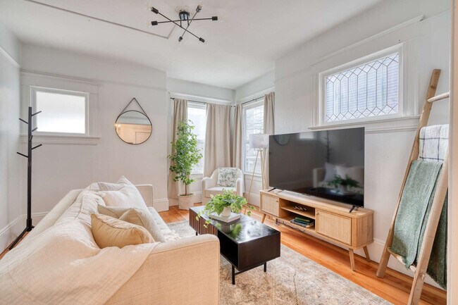 1032-1036 Southeast 12th Avenue-SI ID1309849P